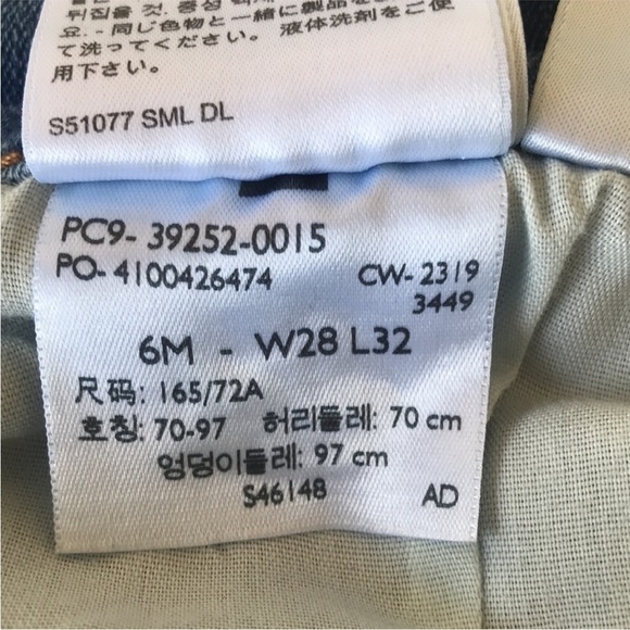 Levi’s Classic Bootcut Floral Embroidered Detail Denim Jeans - Picture 12 of 15